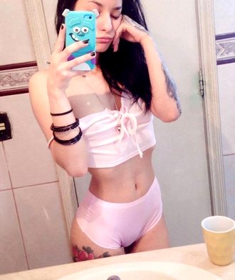 Lovely Suicide Girls (17 Images)