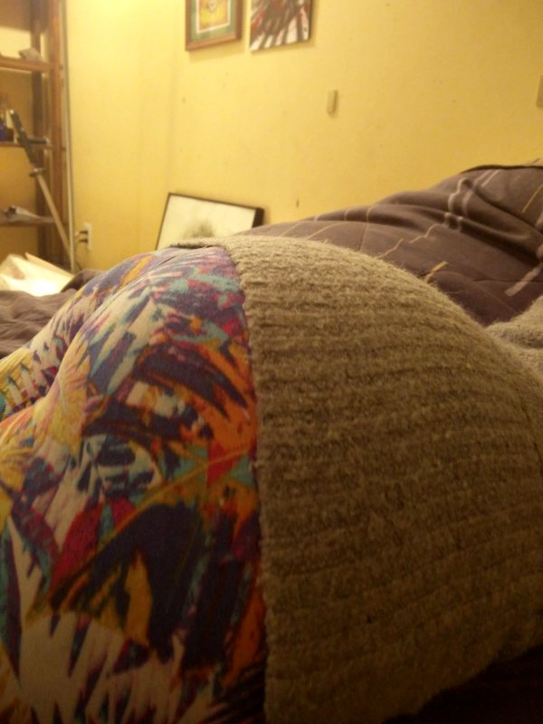 Proper Side View Of A Bubble Butt In Nice Leggings Courtesy Of A Kind Girlfriend Who Doesn't Mind To Show Off.